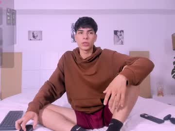 Cateyesguy Chaturbate stream image from June 07, 2025