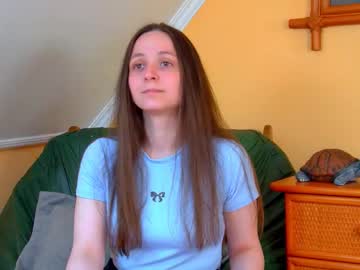 Merlinmirelle Chaturbate stream image from June 07, 2025