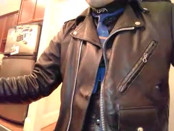 Atlleather1 Chaturbate stream image from June 07, 2025