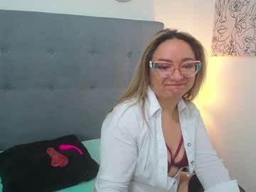 Leylasmith_Bs Chaturbate stream image from June 07, 2025