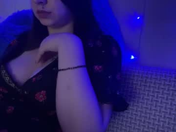 Milaxcute Chaturbate stream image from June 07, 2025