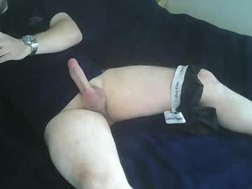 Tom_English Chaturbate stream image from June 07, 2025