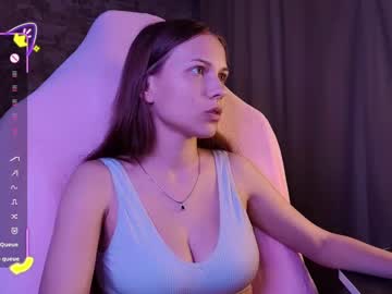 Small_Emma0 Chaturbate stream image from June 07, 2025