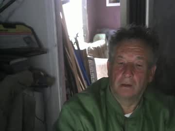 Projectorepson Chaturbate stream image from June 07, 2025
