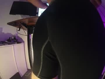 Thommywayne Chaturbate stream image from June 07, 2025