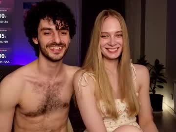 Peachcreamcouple Chaturbate stream image from June 07, 2025