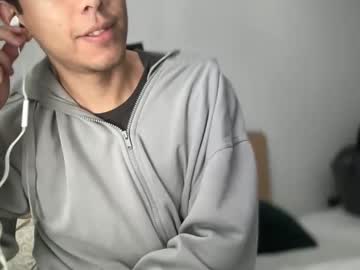 Davidzenk Chaturbate stream image from June 07, 2025