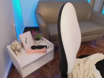 Valen_Stern Chaturbate stream image from June 08, 2025
