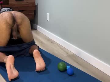 Goshlover Chaturbate stream image from June 08, 2025