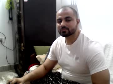 Hunkster102 Chaturbate stream image from June 08, 2025
