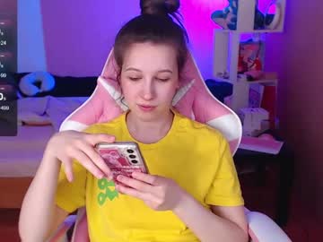 Ur_Kitty__ Chaturbate stream image from June 08, 2025
