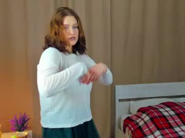 Constanceeast Chaturbate stream image from June 08, 2025