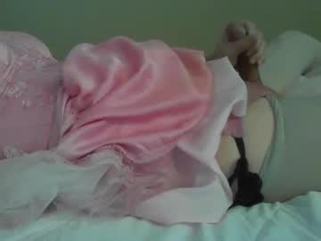 Ellyjellybean Chaturbate stream image from June 08, 2025