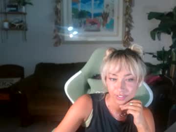 Blissy_Babee Chaturbate stream image from June 08, 2025