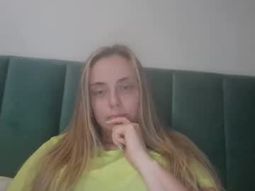 Polinarain Chaturbate stream image from June 09, 2025