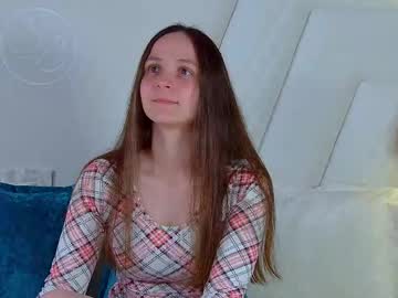 Merlinmirelle Chaturbate stream image from June 09, 2025