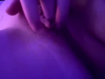 Strawberryshortcak333 Chaturbate stream image from June 09, 2025