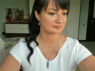 Iracherrynow Chaturbate stream image from June 09, 2025