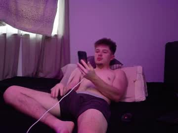 Hot_Tommylee Chaturbate stream image from June 09, 2025