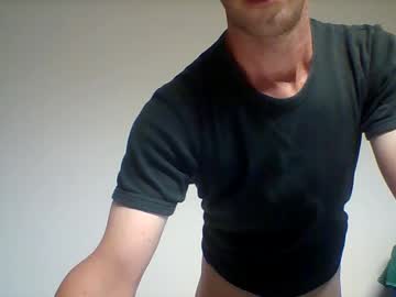 Crissstrokesxxx Chaturbate stream image from June 09, 2025