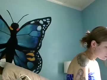 Gapeach119 Chaturbate stream image from June 09, 2025