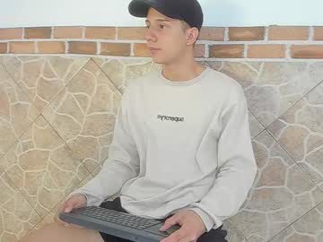 Luke_Julien Chaturbate stream image from June 09, 2025