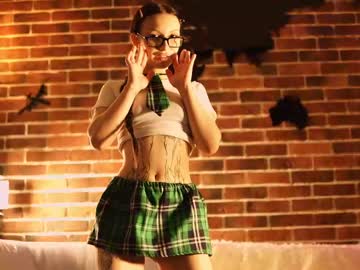 Midnight_Milka Chaturbate stream image from June 09, 2025