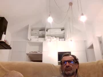 Carpati398933 Chaturbate stream image from June 09, 2025