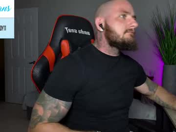 Burlybound Chaturbate stream image from June 10, 2025