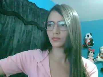 Elizka_00 Chaturbate stream image from June 10, 2025