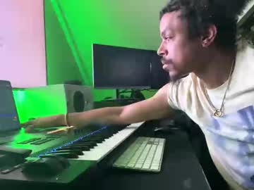 Love4heelz Chaturbate stream image from June 10, 2025