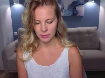 Melaniebennett Chaturbate stream image from June 10, 2025