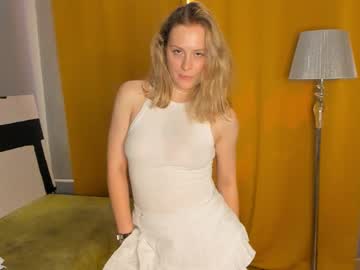 Mint_Haze Chaturbate stream image from June 10, 2025
