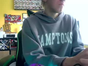 Hamptoncriz Chaturbate stream image from June 10, 2025