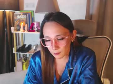 Yourfavoratezoe Chaturbate stream image from June 10, 2025