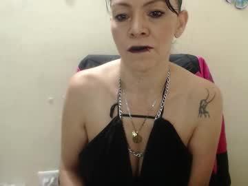 Barbiemature Chaturbate stream image from June 10, 2025