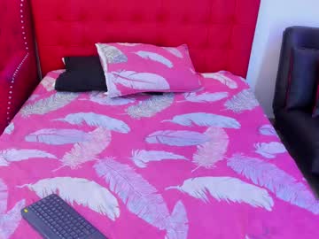 Briannamoore05 Chaturbate stream image from June 10, 2025