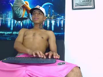 Jey_Junior Chaturbate stream image from June 10, 2025