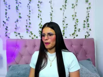 Nhalia_Tay00 Chaturbate stream image from June 10, 2025