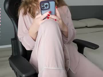 Gigihadd Chaturbate stream image from June 10, 2025