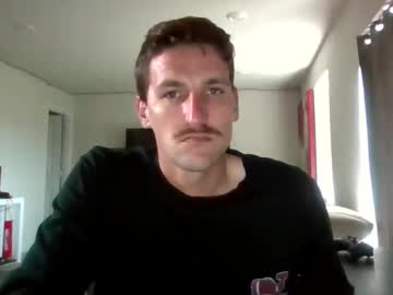 Latvianhammer302 Chaturbate stream image from June 10, 2025