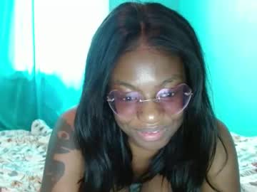 Jheneyekk Chaturbate stream image from June 10, 2025