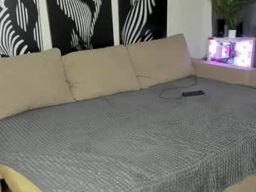 Playboykiss Chaturbate stream image from June 10, 2025