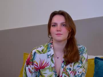 Karenclarks Chaturbate stream image from June 10, 2025