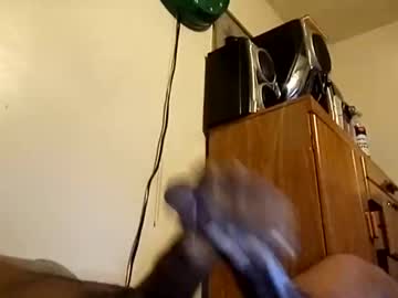 Lickemlow601 Chaturbate stream image from June 10, 2025