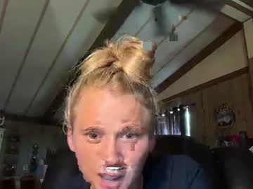Kayleighashford Chaturbate stream image from June 10, 2025