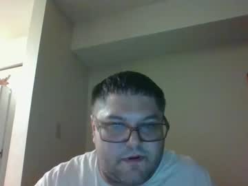 Bulldoggie4669 Chaturbate stream image from June 11, 2025