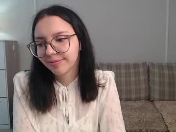 Sunkissgrace Chaturbate stream image from June 11, 2025