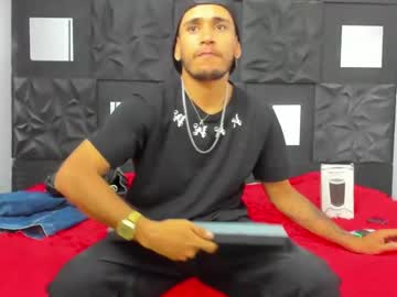 Axell_Cross2 Chaturbate stream image from June 11, 2025