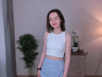 Fannycarradine Chaturbate stream image from June 11, 2025